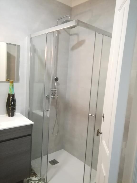 Alfama Apartments Services Лиссабон Экстерьер фото